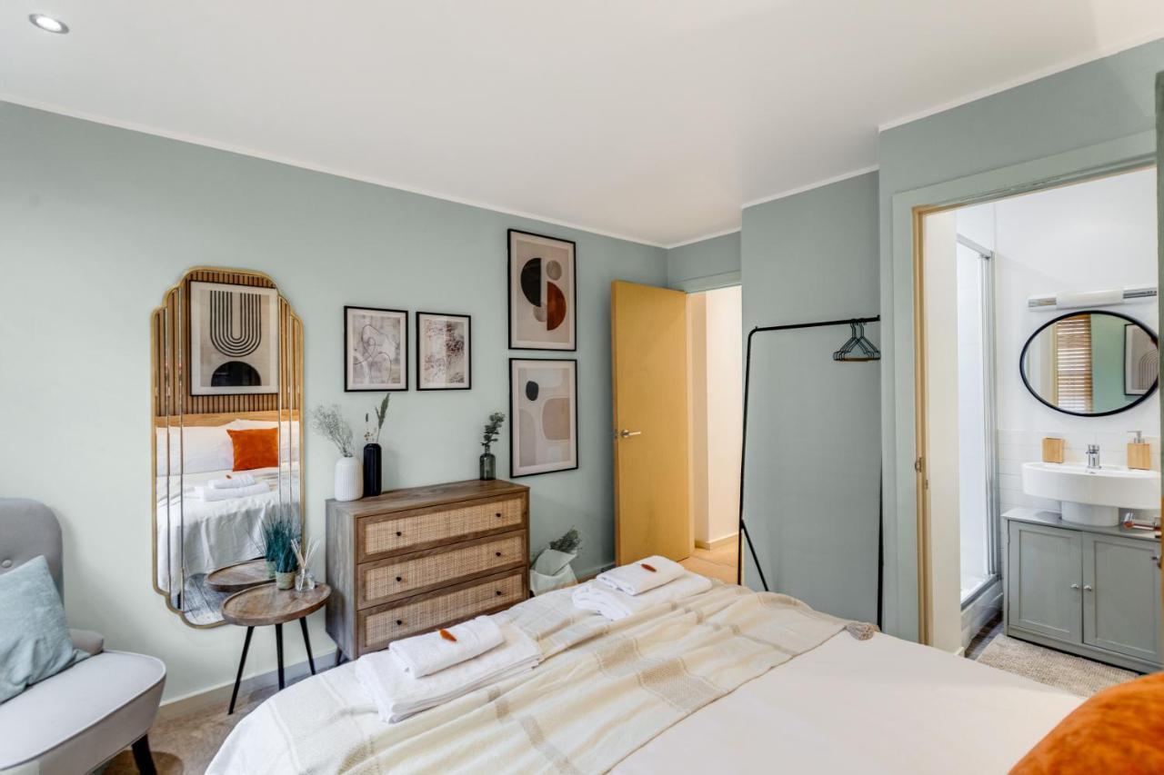 The Rafters - 2 Bedroom Apartment - Central Location - Vibrant Atmosphere แคนเทอร์เบอรี ภายนอก รูปภาพ